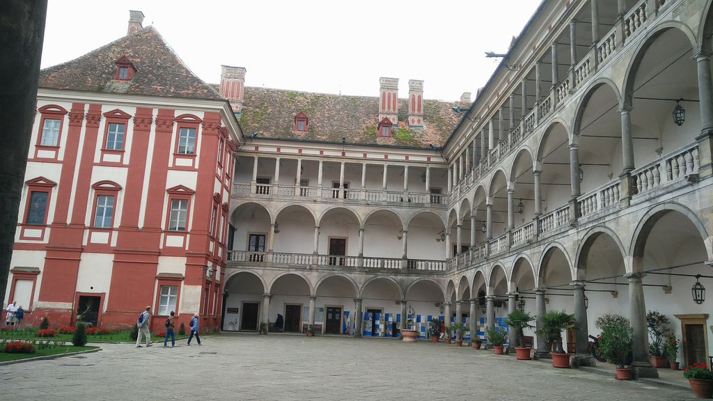 krásné nádvoří